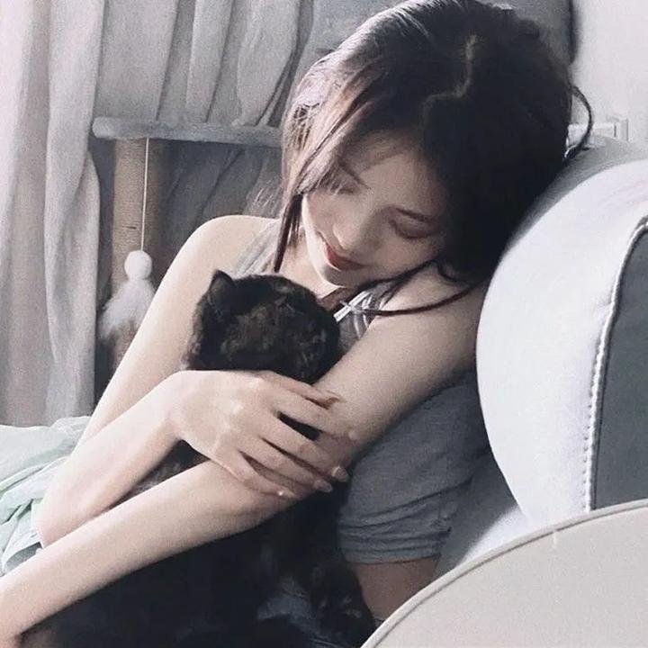 生活艰难也许快乐